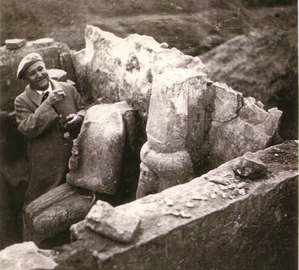 Drioton dans les ruines